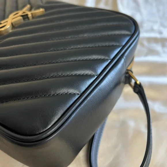 🩷SOLD🩷Yves Saint Laurent Lou Camera Bag - Picture 5 of 16